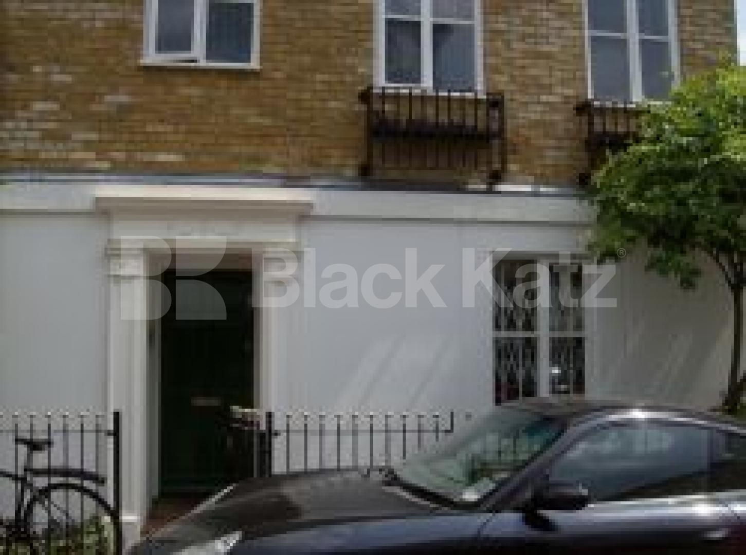 			NEW INSTRUCTION, 4 Bedroom, 1 bath, 1 reception Mews House			 Vestry Mews, Camberwell